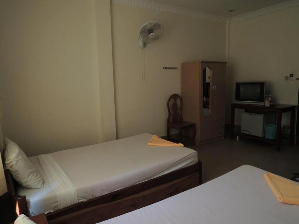 Shang Hai Guesthouse Battambang Zimmer foto