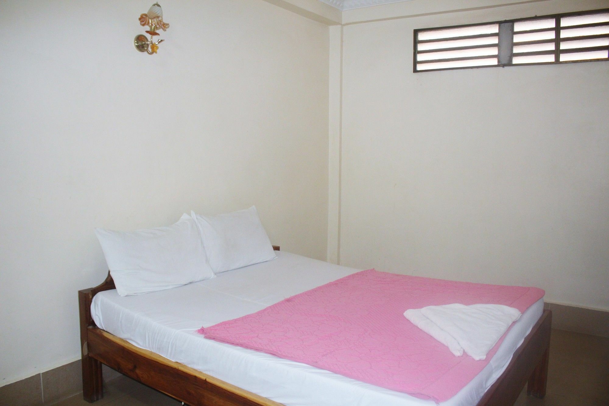 Shang Hai Guesthouse Battambang Exterior foto